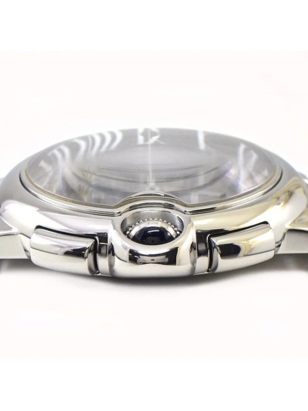 Cartier commercial model